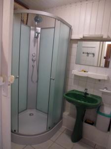 Le romarin salle d eau cabine